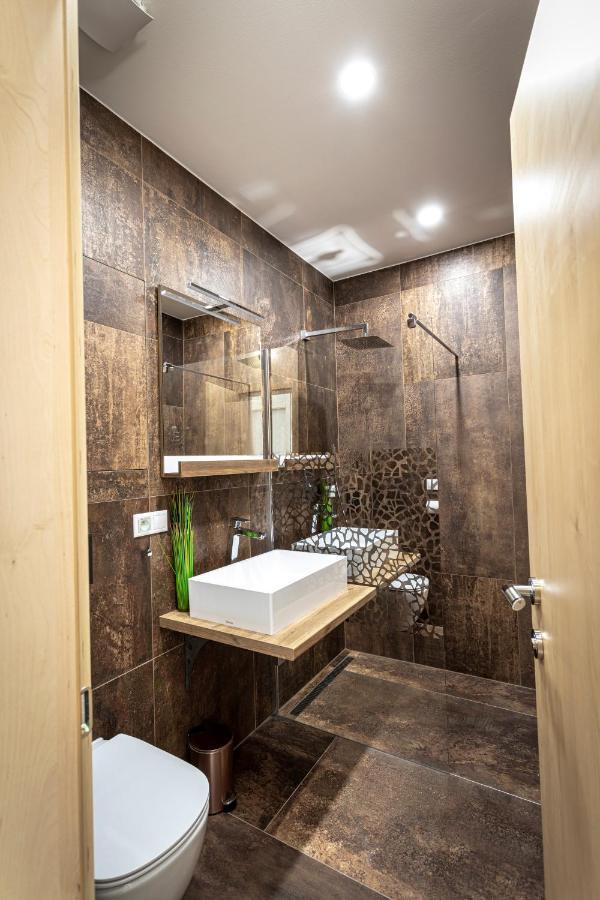 Moderny Apartman Swen S 2 Terasami Tatranska Lomnica Exterior photo